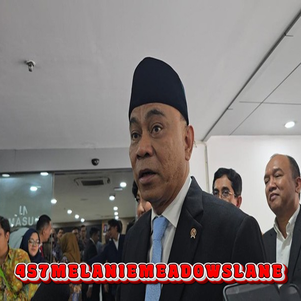 Budi Arie Bahas Pegawai Komdigi Bina Judi Online