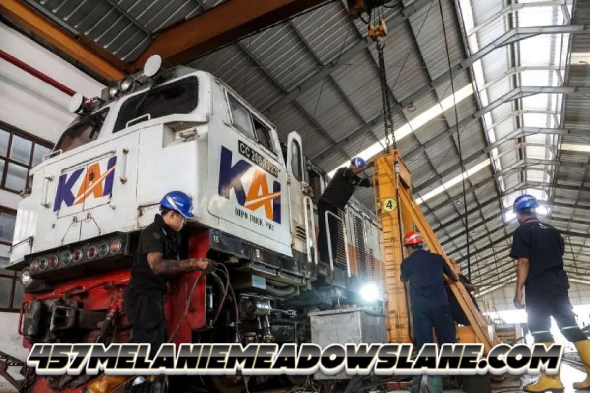 KAI targetkan mulai pengembangan kereta luar Jawa mulai 2026
