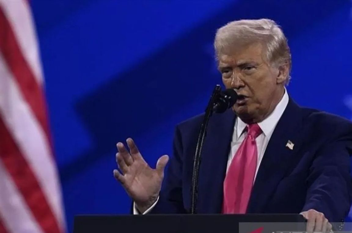 Donald Trump: AS Akan Percepat Produksi Senjata